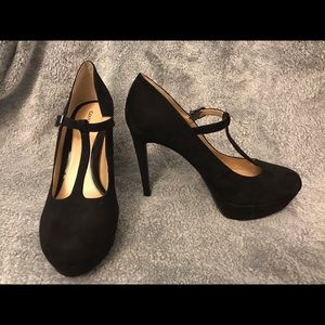 Gianni Bini T-strap heels